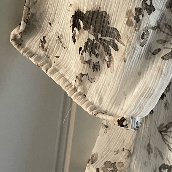 Maurices Blouse sheer size M - Picture 6 of 6